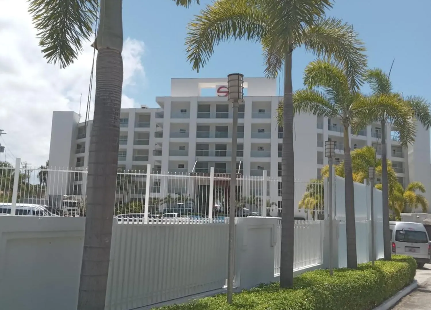 Spanish Court Hotel مونتيغو باي 5*,  جامايكا